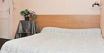 호텔 Au Cadran Bleu 3*