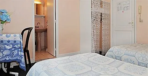 Hotel Au Cadran Bleu Levallois-Perret